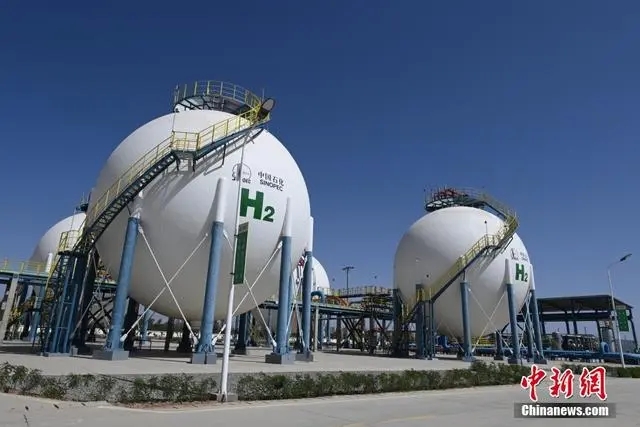 中國最大規模光伏綠氫示范項目在新疆庫車全面投產